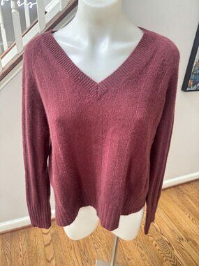 360 Cashmere 360Cashmere 100% V Neck Cable Knit Sweater Red Large